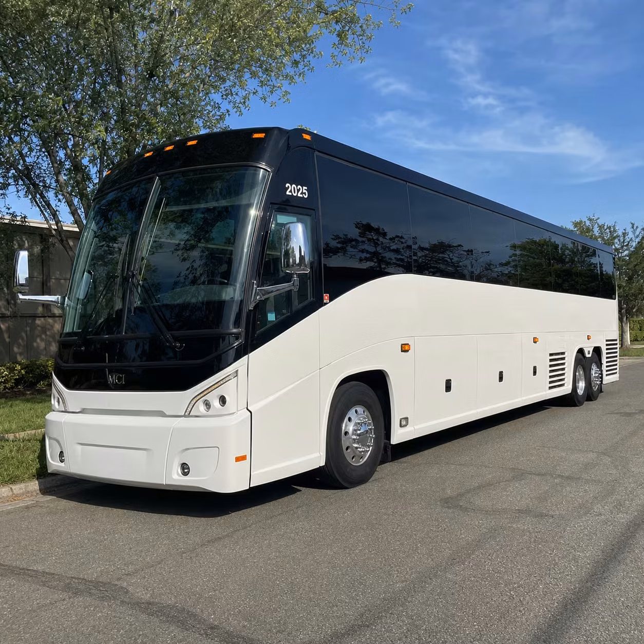 coachbusjacksonville com makes dod compliant group transportation easy to find in jacksonville
