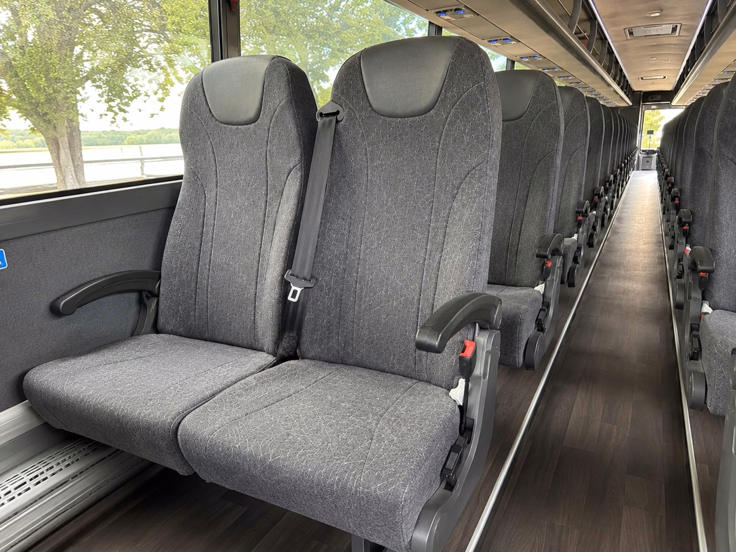 how bus type and size change charter bus prices in jacksonville florida