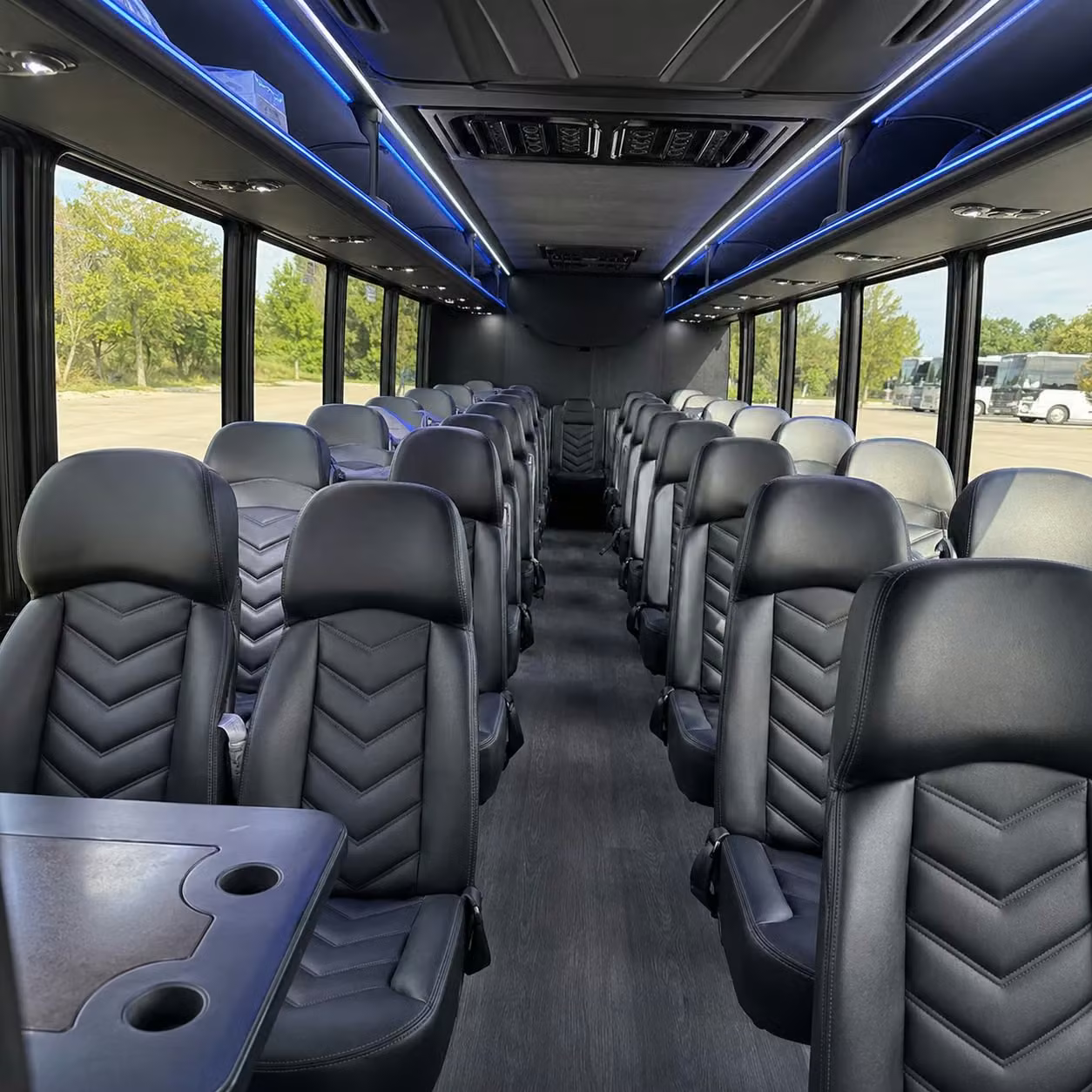 jacksonville 30 passenger minibus rental