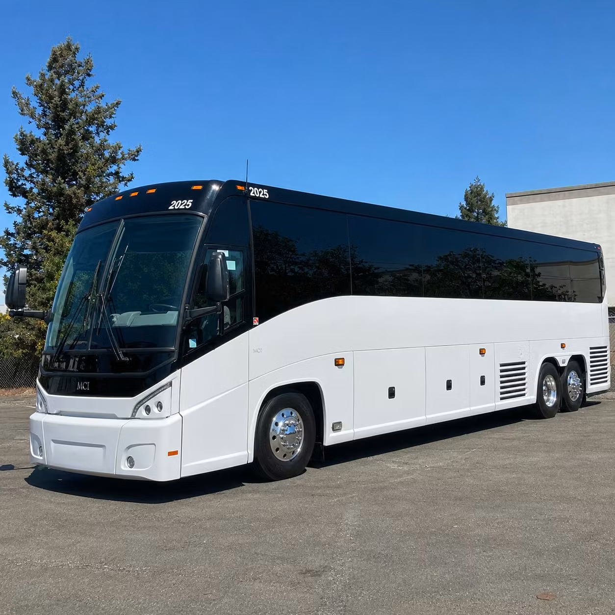 multi day charter bus rentals from jacksonville for tournaments retreats and group travel